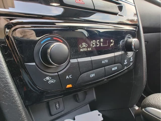 Suzuki Vitara Dodehoeksensoren | Camera | Stoelverwarming - afbeelding nr 18
