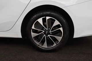 Kia Ceed Kia Ceed 1.6 GDI PHEV DynamicLine |  Stoel & stuurverwarming | Adaptive cruise | Trekhaak | Camera | Half leder | Navigatie | Keyless | Full LED - afbeelding nr 31
