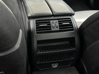 BMW 5 Serie BMW 5-serie 528xi High Executive, NL AUTO, NAP, PANO, NAVI, CRUISE, ECC-AIRCO, HUD, DODEHOEK, COMFORT STOELEN, CAMERA, LICHTMETAAL 17