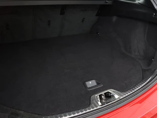 Volvo V60 Volvo V60 2.0 T4 Sport | Stoelverwarming | Trekhaak |  Xenon | Navigatie | Leder/Alcantara | PDC | Climate control | Cruise control | Bluetooth - afbeelding nr 11