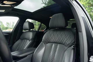 BMW 5 Serie BMW 5-serie 545e xDrive M Sport Pro B&W Pano 360c 20'' Nappa - afbeelding nr 25
