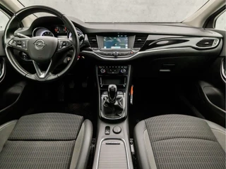 Opel Astra Opel Astra Sports Tourer 1.2 Sport (APPLE CARPLAY, NAVIGATIE, CLIMATE, CAMERA, ADAPTIVE CRUISE, SPORTSTOELEN, GETINT GLAS, LEDER, TREKHAAK, NIEUWSTAAT) - afbeelding nr 6