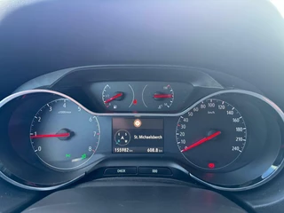 Opel Grandland X Opel Grandland X 1.2 Turbo Business Executive | Trekhaak | Navi | Cruise control | Camera | - afbeelding nr 31