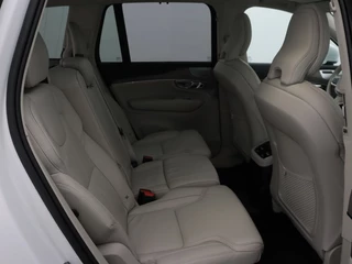 Volvo XC90 Volvo XC90 2.0 T8 AWD Ultimate Bright | Panorama dak | Stoelventilatie - afbeelding nr 14