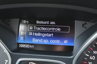 Ford Kuga Ford Kuga 1.5 EcoBoost 150PK ST Line | Panoramadak | Trekhaak | Xenon | Winterpack - afbeelding nr 11