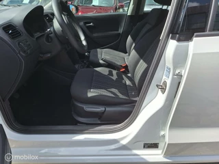 Volkswagen Polo VOLKSWAGEN POLO 1.0 TREND AIRCO/NAVIGATIE/CRUISCONTROLL - afbeelding nr 13