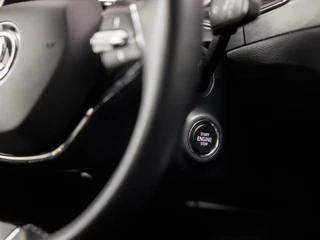 Škoda Superb 218Pk Automaat (APPLE CARPLAY, GROOT NAVI, VIRTUAL COCKPIT, MEMORY SEATS, STOELVERWARMING, CAMERA, GETINT GLAS, LED KOPLAMPEN, TREKHAAK, NIEUWSTAAT) - afbeelding nr 42