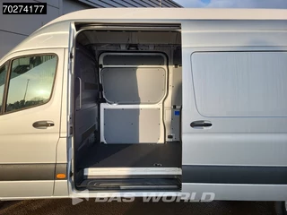 Mercedes-Benz Sprinter Mercedes Sprinter 519 CDI 190PK Automaat 2x Schuifdeur L3H3 Dubbellucht Navi Camera Parkeersensoren Trekhaak Airco L3 17m3 Airco Trekhaak - afbeelding nr 10