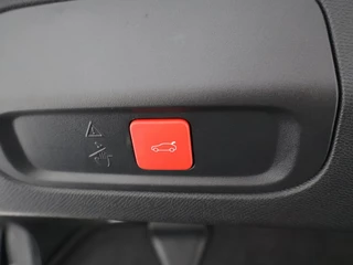 Peugeot 408 Peugeot 408 1.6 Plug-in Hybrid GT 180 | Leder | Navi | 360° Camera | Focal - afbeelding nr 7