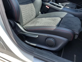 Mercedes-Benz CLA Mercedes-Benz CLA 180 122pk Automaat AMG Night Edition Plus | Origineel NL | Navi | Airco | Cruise | Led Koplampen | Pdc V+A+Assist | Licht+Regensensor | Privacy Glass | 18''lm - afbeelding nr 27