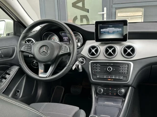 Mercedes-Benz GLA Mercedes-Benz GLA180 Prestige Automaat Airco Cruise Navi LED - afbeelding nr 12