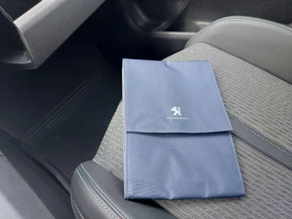 Peugeot 3008 Peugeot 3008 1.6 HYbrid 225 Blue Lease Allure - afbeelding nr 10