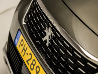 Peugeot 3008 Peugeot 3008 1.2 PureTech Sport Automaat (APPLE CARPLAY, GROOT NAVI, 360 CAMERA, TREKHAAK, LEDER, KEYLESS, SPORTSTOELEN, CRUISE, GETINT GLAS, NIEUWE APK, NIEUWSTAAT) - afbeelding nr 34