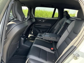 Volvo V60 Volvo V60 T6 Plug-In Hybrid AWD R-Design | Harman/Kardon Audio | Memorystoelen | Climate Pack | ACC | Keyless Entry | - afbeelding nr 18