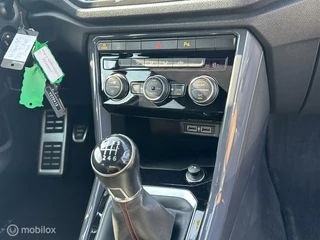 Volkswagen T-Roc Volkswagen T-Roc 1.5 TSI Sport Business R + CARPLAY - afbeelding nr 24