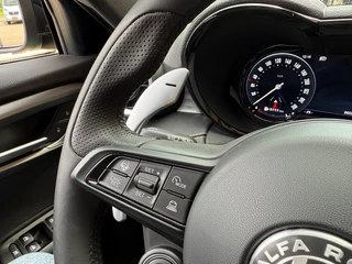 Alfa Romeo Tonale Alfa Romeo Tonale 1.5T HYBRID VELOCE ADAP-CRUISE CLIMA NAVI CAMERA PDC 19-LMV - afbeelding nr 14