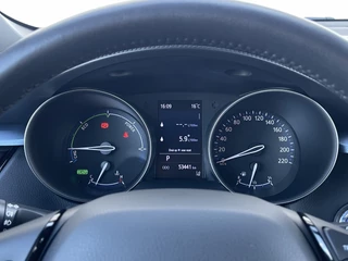Toyota C-HR Toyota C-HR 2.0 Hybrid Team D | CarPlay | Parelmoer | Camera | ACC | LED | DAB+ | Keyless | 18 inch - afbeelding nr 17