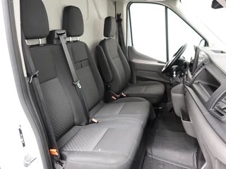 Ford Transit Ford Transit 310 105PK L3H2 Trend Navigatie Airco Parkeersensoren Bluetooth 3Zits Trekhaak Camera - afbeelding nr 2
