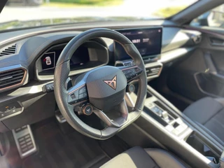 CUPRA Formentor CUPRA Formentor 1.4 E-HYBRID VZ 245PK, Pano, VZ stuur, Memory, Led, BLIS, 230V, erg mooi! - afbeelding nr 3