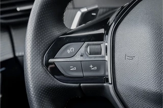 Peugeot 208 Peugeot 208 1.2 PureTech GT-Line 130PK Automaat CarPlay Camera 17