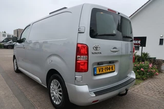 Toyota ProAce Toyota ProAce Worker 1.6 D-4D MARGE|NAVIGATIE|KEYLESS|TREKHAAK|CAMERA|CLIMATE-AIRCO|DEALER ONDERHOUDEN - afbeelding nr 31