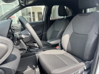 Toyota Yaris Cross Toyota Yaris Cross 1.5 Hybrid 130 Style Edition 2025 Parkeersensoren V+A, Dodehoeksensor, Navigatie , All-in Rijklaarprijs - afbeelding nr 5