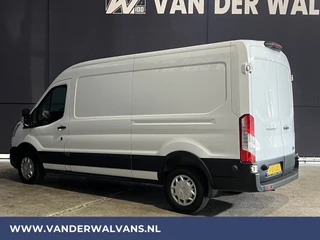 Ford Transit Ford Transit 2.0 TDCI 131pk L3H2 Euro6 Airco | Camera | Navigatie | Apple Carplay | Android Auto | Stoelverwarming Verwarmde voorruit, Cruisecontrol, Parkeersensoren, Elektrisch verstelbare bestuurdersstoel, Bijrijdersbank - afbeelding nr 2