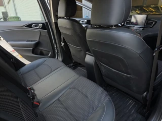 Kia Ceed Kia Ceed 1.4 T-GDi AUTOMAAT! Camera! Apk 1-2027! Zondag OPEN! - afbeelding nr 15