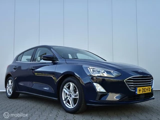 Ford Focus FORD FOCUS 1.0 ECOBOOST TREND EDITION/LED/CARPLAY/CRUISE/LANE ASSIST/16''LMV - afbeelding nr 7