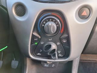 Toyota Aygo /Camera/Navi/Airco/Garantie - afbeelding nr 20