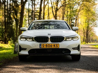 BMW 3 Serie BMW 3-serie Sedan 320d 191PK xDrive Aut Sportstoelen Virtual H/K HUD - afbeelding nr 16