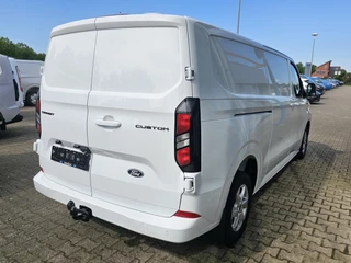 Ford Transit Custom Ford Transit Custom 300 2.0 TDCI L2H1 Limited Nieuw | 136pk | Trekhaak | Climate control | LED koplampen | Stoelverwarming | Uit voorraad leverbaar! - afbeelding nr 6