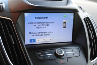 Ford C-MAX Ford C-Max 1.0 Titanium | Trekhaak | Navigatie | Climate control - afbeelding nr 21