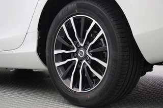 Volvo V40 Volvo V40 1.5 T2 Polar+ Automaat - Navi, Camera, Cruise, Stoelverw. - afbeelding nr 24