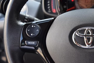 Toyota Aygo Toyota Aygo 1.0 VVT-i x-cite | Schuif-kanteldak | Cruise control | Apple carplay | - afbeelding nr 18
