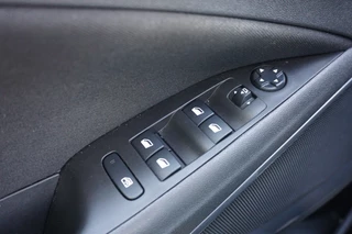 Opel Crossland Opel Crossland 110PK Elegance NAVI | CAMERA | WINTERPACK | CARPLAY | HOGE ZIT! - afbeelding nr 16