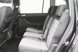 Volkswagen Touran Climate, ACC, Stoelverwarming, Elektrische Achterklep, Trekhaak, 18'' - afbeelding nr 15