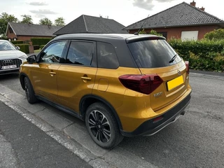 Suzuki Vitara Suzuki Vitara 1.4 BOOSTERJET STIJL AUTOMAAT Open dak | Stoelverwarming | Rijstrookassistent - afbeelding nr 3