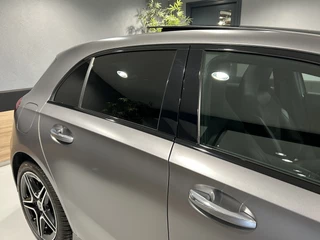 Mercedes-Benz A-Klasse Mercedes-Benz A-Klasse 250e AMG// Panoramadak // Memory // MultiBeam LED // Keyless // Magno Grijs // Augmented - afbeelding nr 17