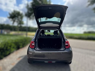 Fiat 500 Fiat 500 Action 24 kWh PARKEERSENSOREN / CARPLAY / CRUISE CONTROL / ECC / STOELVERWARMING / WEING KM'S - afbeelding nr 40