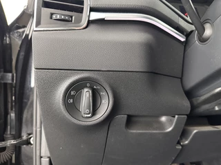 Škoda Karoq Škoda Karoq 1.5 TSI ACT Business Edition Aut. *PANO | 1/2LEATHER | FULL-LED | NAVI-FULLMAP | KEYLESS | COMFORT-SEATS | CAMERA | DAB+ | ECC | PDC | CRUISE | 18''ALU | TOWBAR* - afbeelding nr 21
