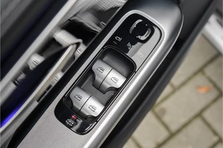 Mercedes-Benz GLC AMG Line Night Distronic Camera Trekhaak - afbeelding nr 36