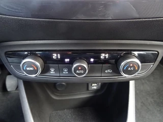 Opel Crossland X Opel Crossland X 1.2 T. INNOVATION CLIMA NAVI BLUETOOTH PDC - afbeelding nr 21