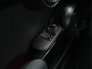 MINI Electric (INCL-BTW) *HEAD-UP | HARMAN/KARDON-AUDIO | LEATHER-ALCANTARA | MATRIX-LED | CAMERA | KEYLESS | NAVI-FULLMAP | DAB+ | ECC | HEATED-SPORT-SEATS | DIGI-COCKPIT | PDC | CRUISE | 17