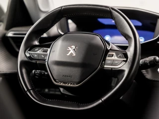Peugeot 2008 Peugeot 2008 1.2 PureTech Sport (VIRTUAL COCKPIT, APPLE CARPLAY, 360 CAMERA, LEDER, SPORTSTOELEN, CRUISE, LANE ASSIST, NIEUWSTAAT) - afbeelding nr 19