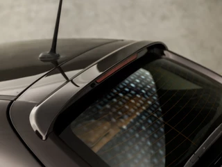 Alfa Romeo MiTo (NAVIGATIE, CLIMATE, CRUISE, STOELVERWARMING, LEDEREN SPORTSTOELEN, PARKEERSENSOREN, LM VELGEN, NIEUWSTAAT) - afbeelding nr 26