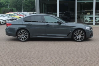 BMW 5 Serie BMW 5 Serie 530e iPerformance High Executive / Schuifdak / 360Camera / Head-up / 20'' / Volleder / Harman Kardon / Keyless / Navigatie / Stoelventilatie / Stuurverwarming / Dodehoek / ACC - afbeelding nr 5