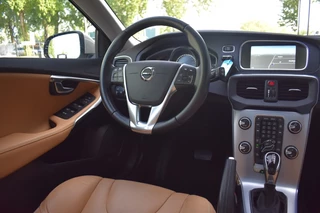 Volvo V40 Volvo V40 T2 122pk Aut. Inscription | Camera | PanoDak | Leder - afbeelding nr 32