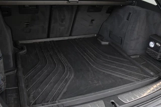 BMW 3 Serie BMW 3-serie 318i M Sport | Panoramadak | Leder |  Stoelverwarming | Camera | Sportstoelen | Navigatie | Climate control | Dodehoek detectie | Park Assist | Full LED - afbeelding nr 13