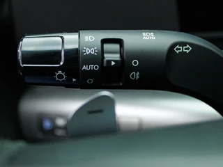 Hyundai Kona Hyundai Kona 1.6 GDI HEV Comfort Smart - Stoelverwarming - Elek. achterklep - afbeelding nr 15